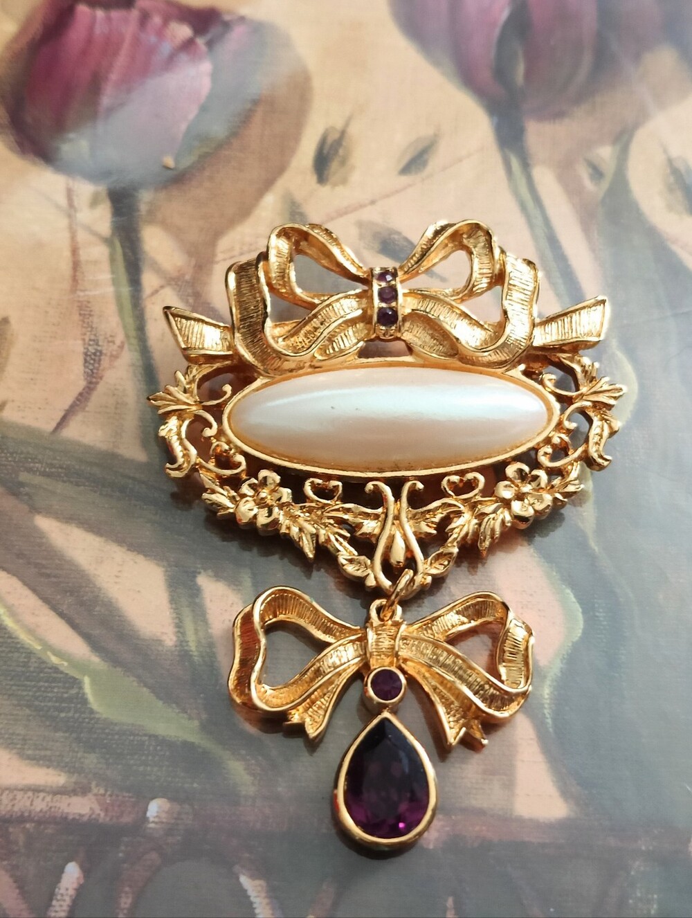 Vintage Avon Pearl & Amethyst Fold Bow Brooch